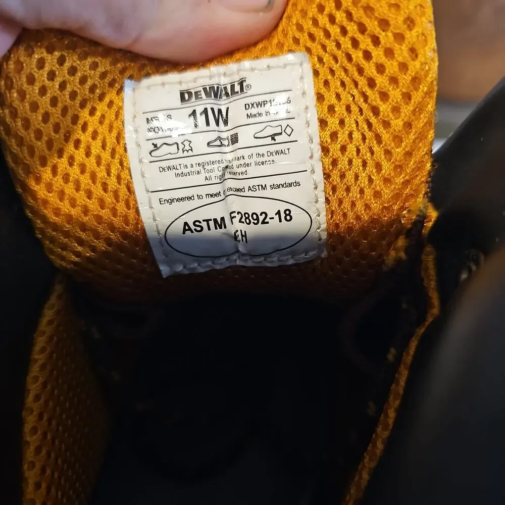 DEWALT dewalts boots